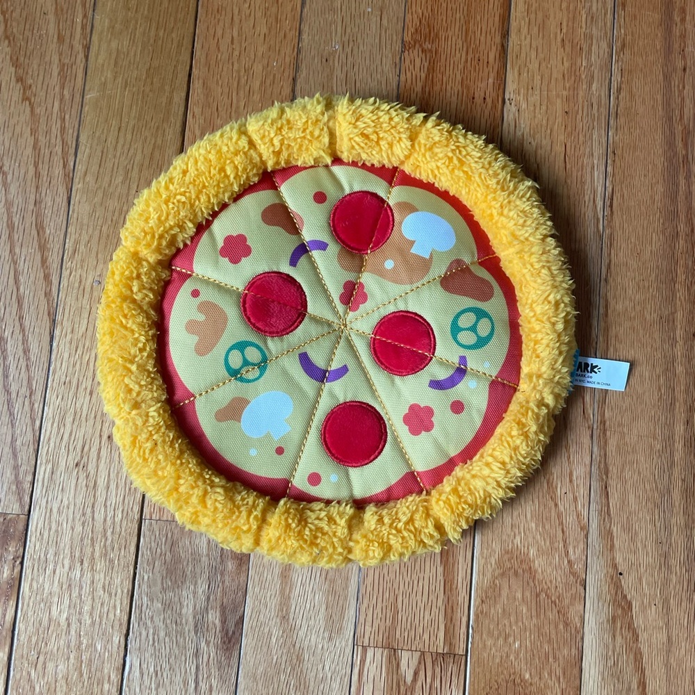 4 Tossing Pizza Dog Toy